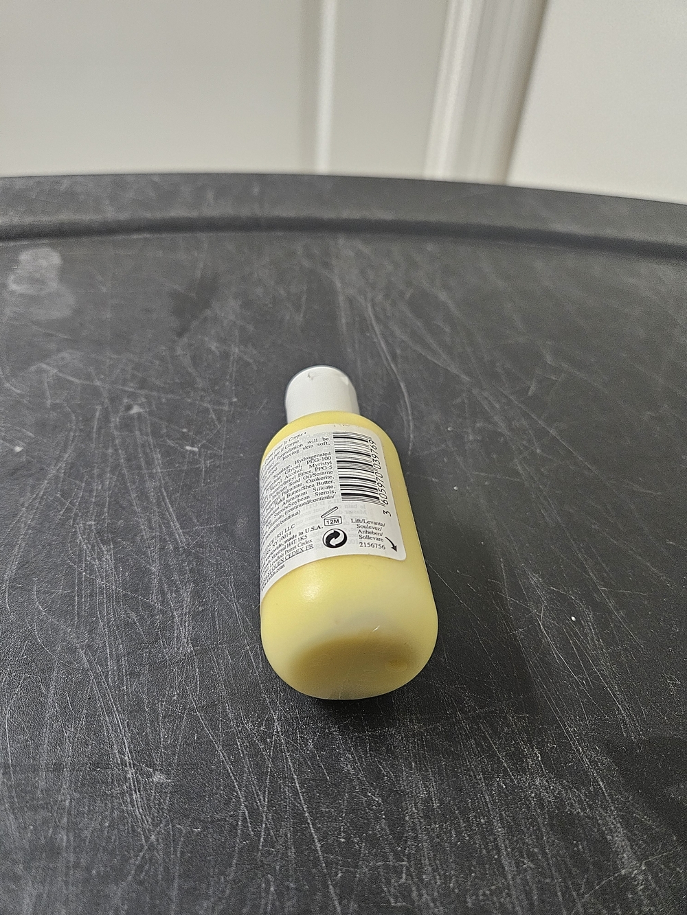 Kiehl's Crème de Corps Travel Lotion - Pale Yellow Bottle - Picture 8 of 10